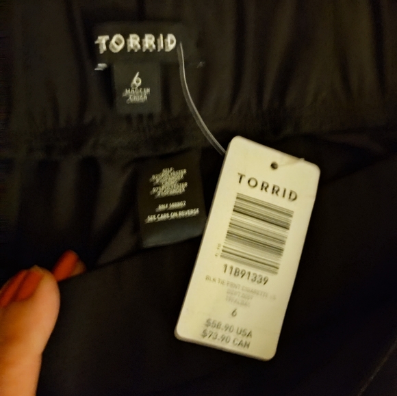 NWT, Torrid black pants, size 5x - Picture 4 of 4